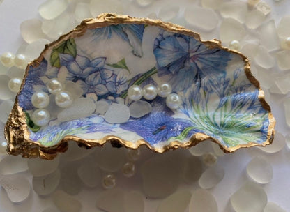 Something Blue, Elegant Flower Oyster Shell Ring Dish, Gift for the Bride, Bridal Party Gifts, Beach Wedding, Hostess Gift, Birthday Gifts