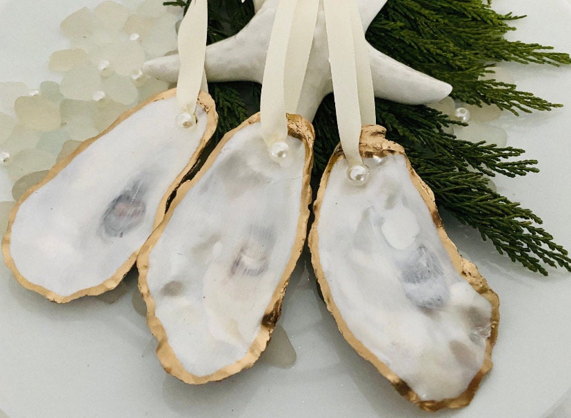 Custom Beach Wedding Favor Boxes Ornament Favors Personalized Oyster Shell Beach Wedding Favors Bridal Shower Favors Ornament Gift Box